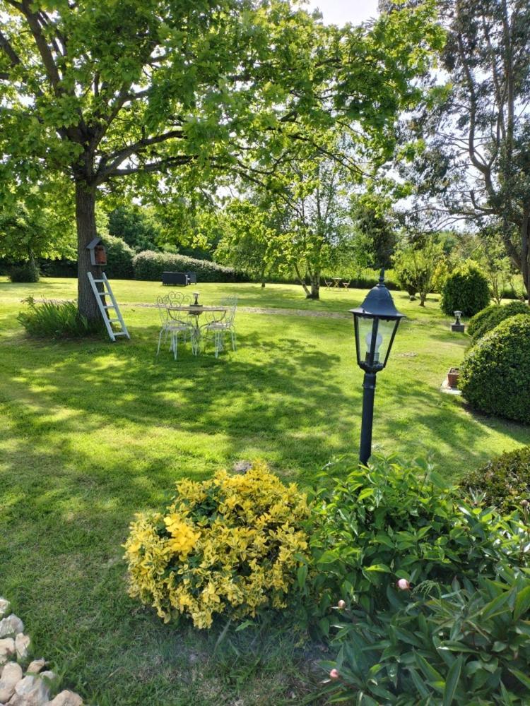 Le Clos Lauradiere Cormeilles  Zewnętrze zdjęcie