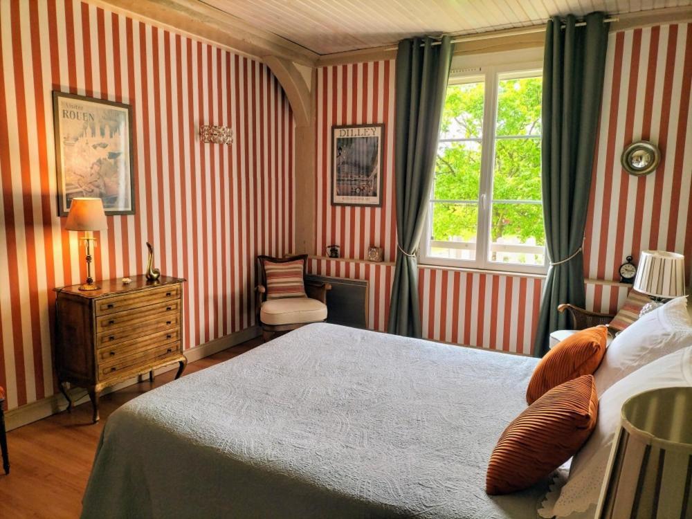 Le Clos Lauradiere Cormeilles  Zewnętrze zdjęcie